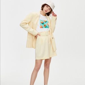 PULL&BEAR Yellow Bermuda Shorts NWOT